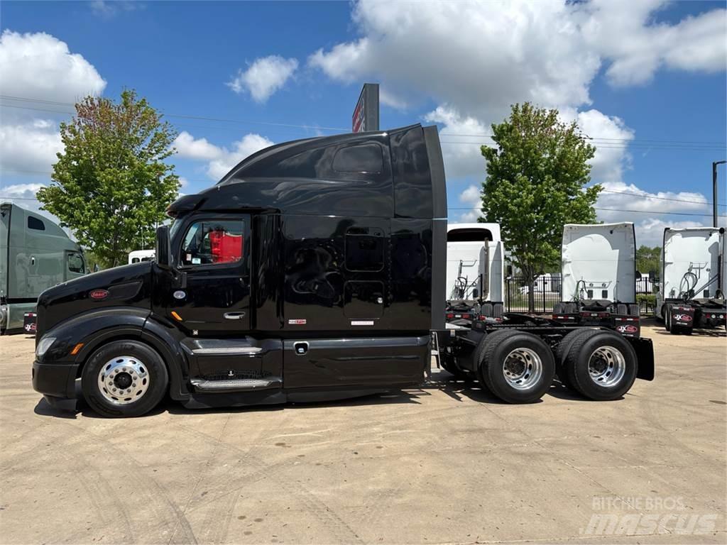 Peterbilt 579 Tractor Units