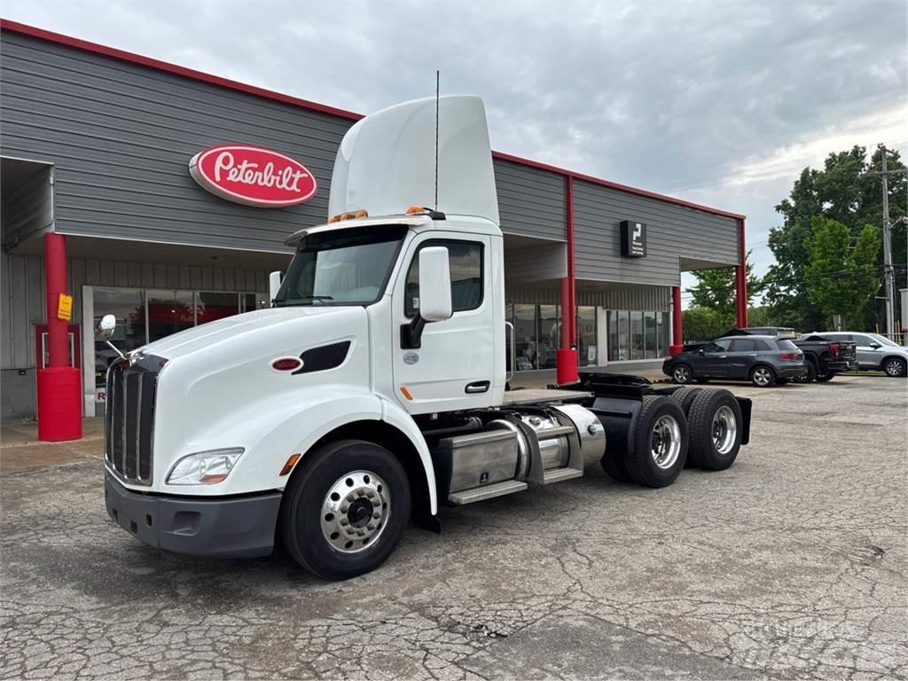 Peterbilt 579 Tractor Units