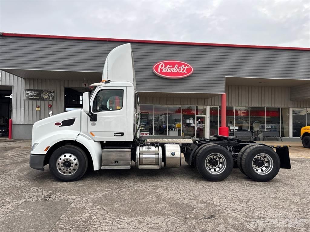 Peterbilt 579 Tractor Units