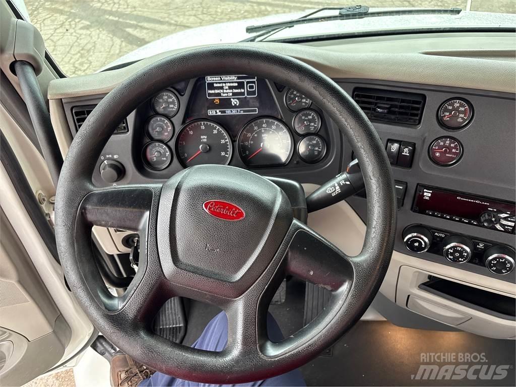 Peterbilt 579 Tractor Units