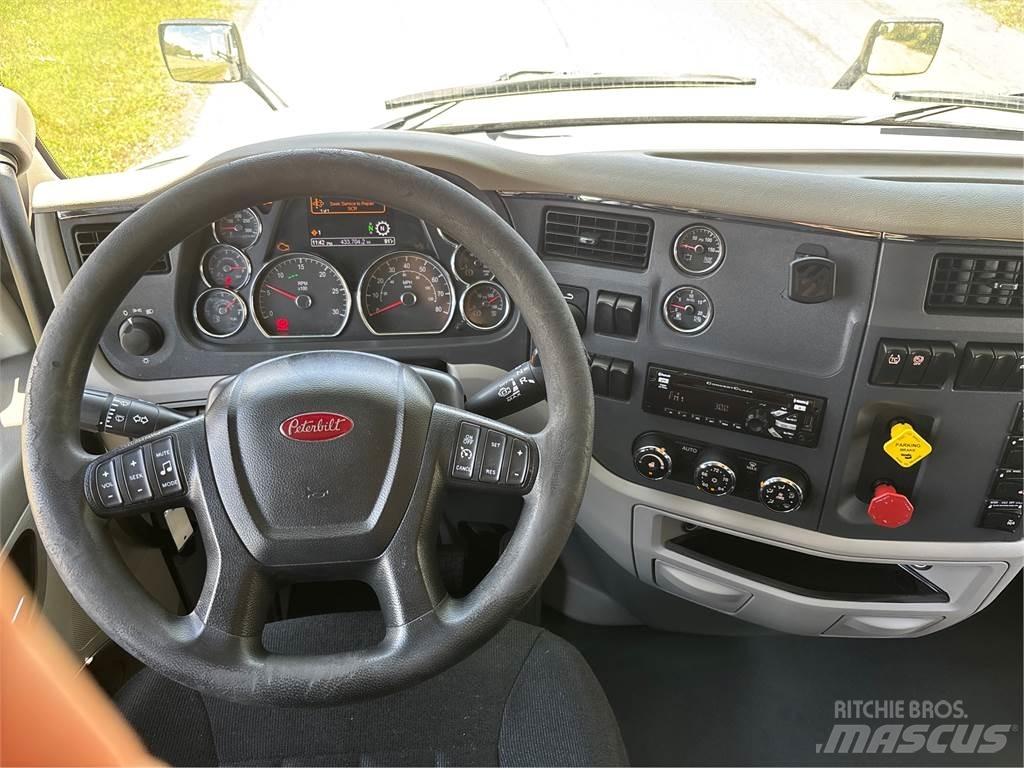 Peterbilt 579 Tractor Units