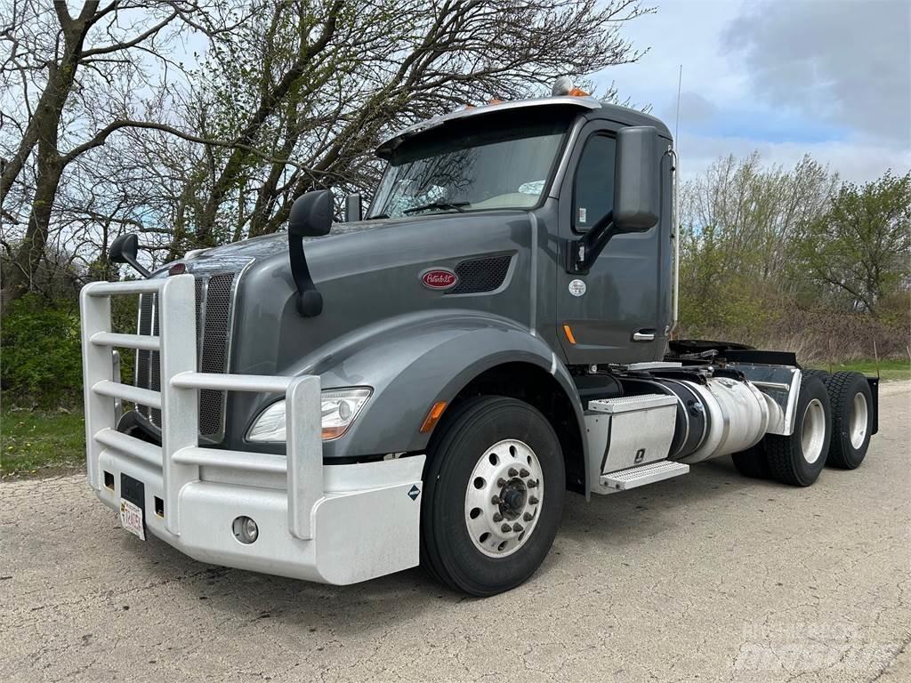 Peterbilt 579 Tractor Units