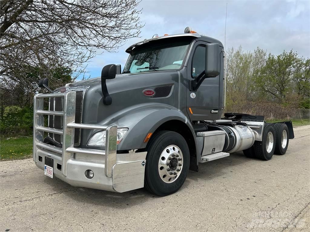 Peterbilt 579 Tractor Units