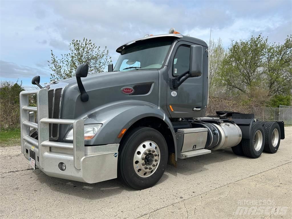 Peterbilt 579 Tractor Units