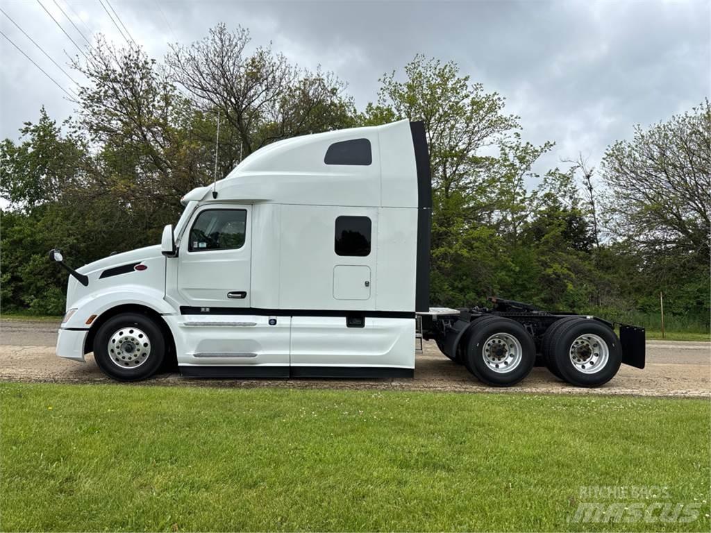 Peterbilt 579 Tractor Units