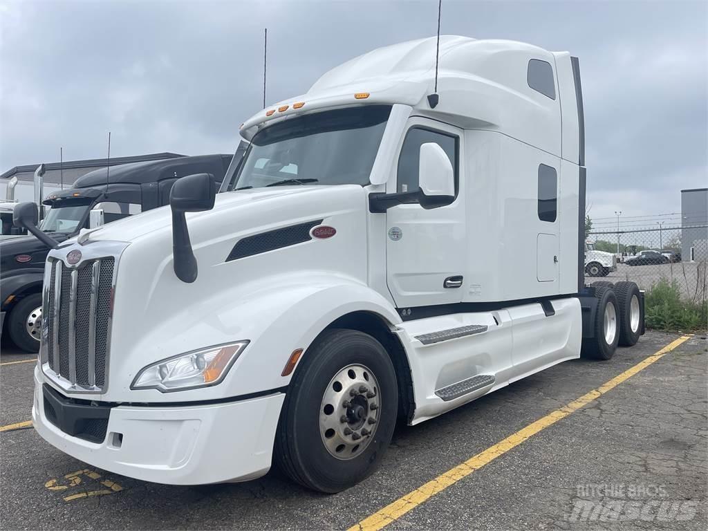 Peterbilt 579 Tractor Units