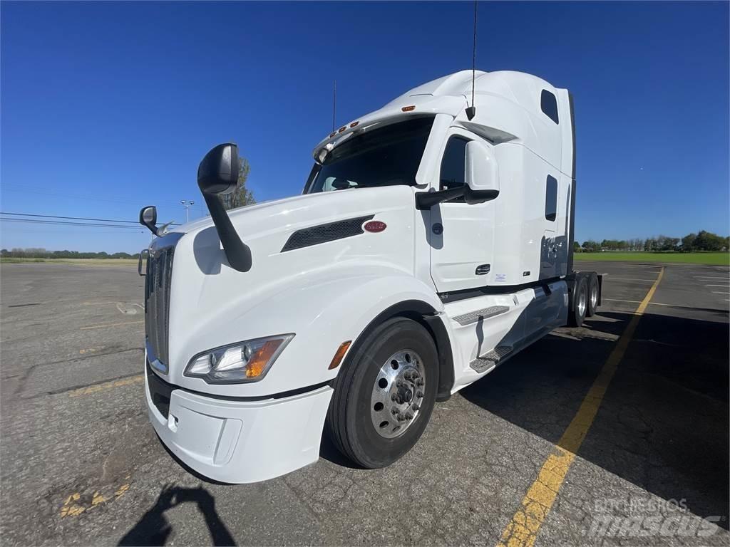 Peterbilt 579 Tractor Units