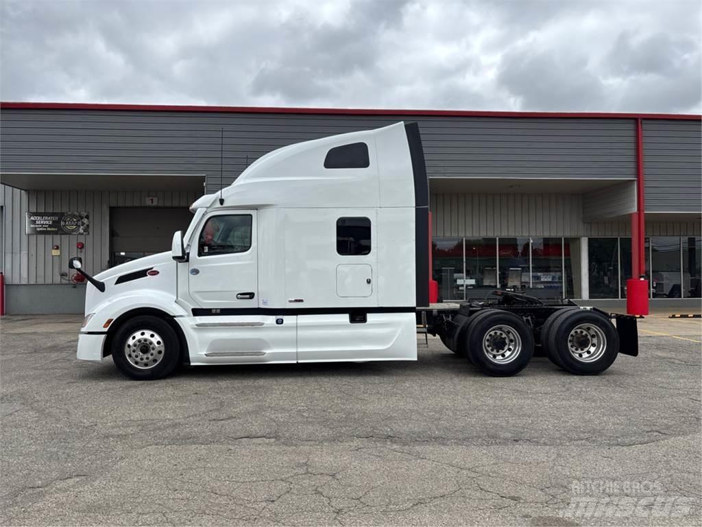 Peterbilt 579 Tractor Units