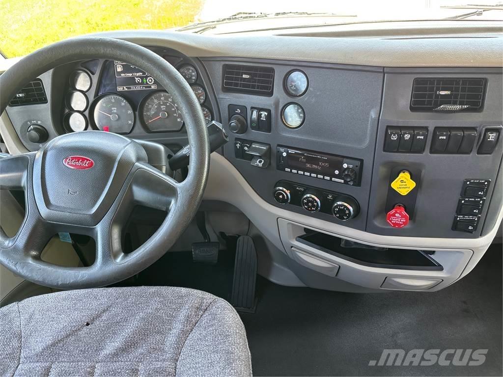 Peterbilt 579 Tractor Units
