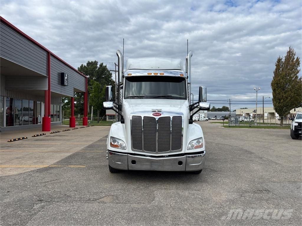 Peterbilt 579 Other trucks