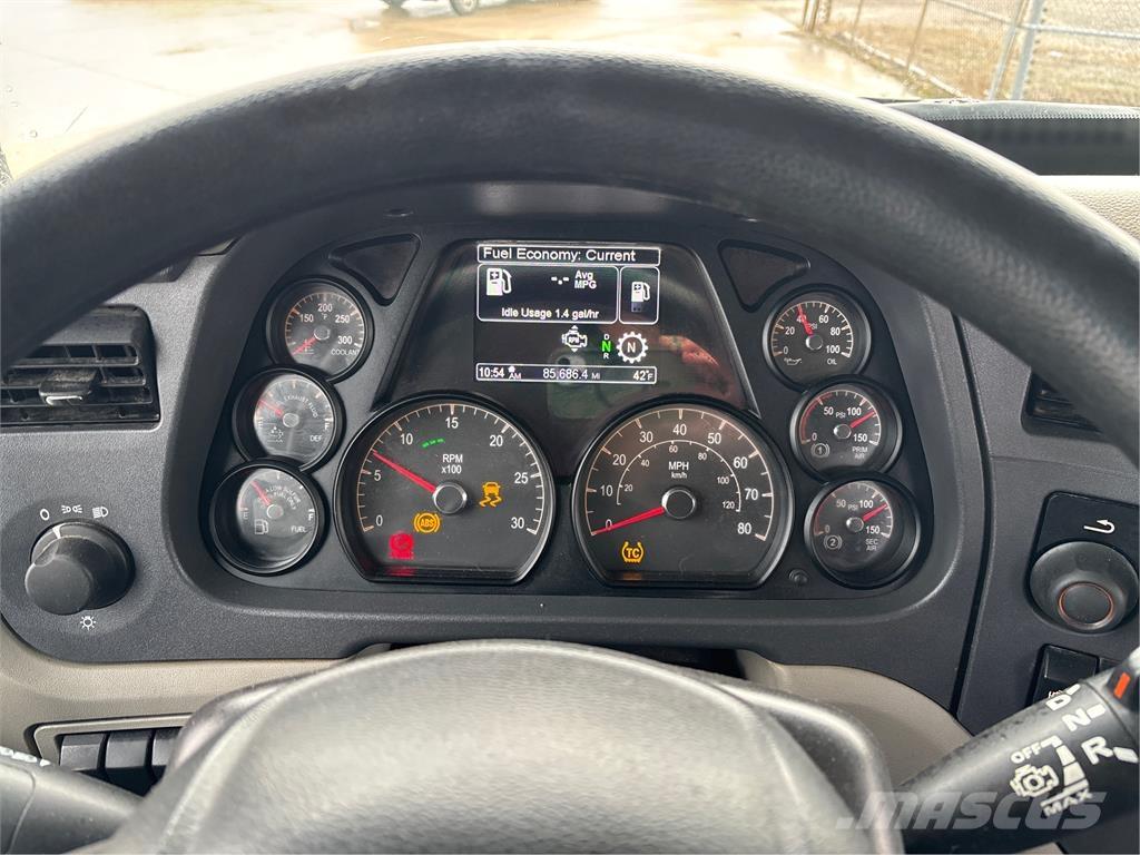 Peterbilt 579 Tractor Units