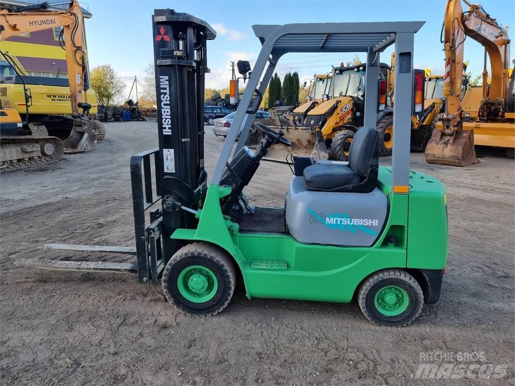 Mitsubishi FG18CAP Diesel trucks