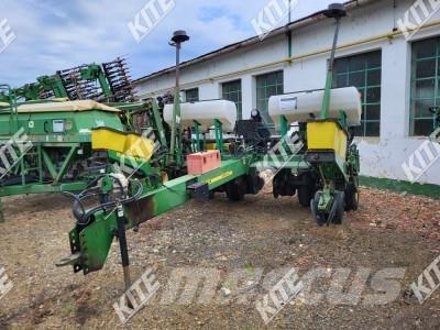 John Deere 1760NT Combination drills