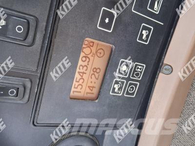 John Deere 7230R Tractors