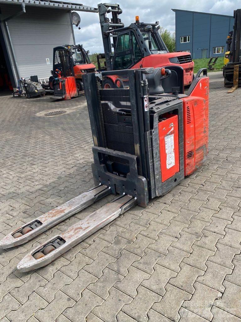 Linde D 12 SP Pedestrian stacker