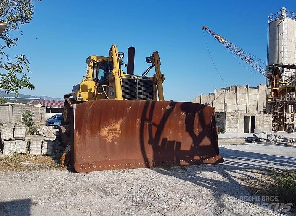 CAT D11N Crawler dozers