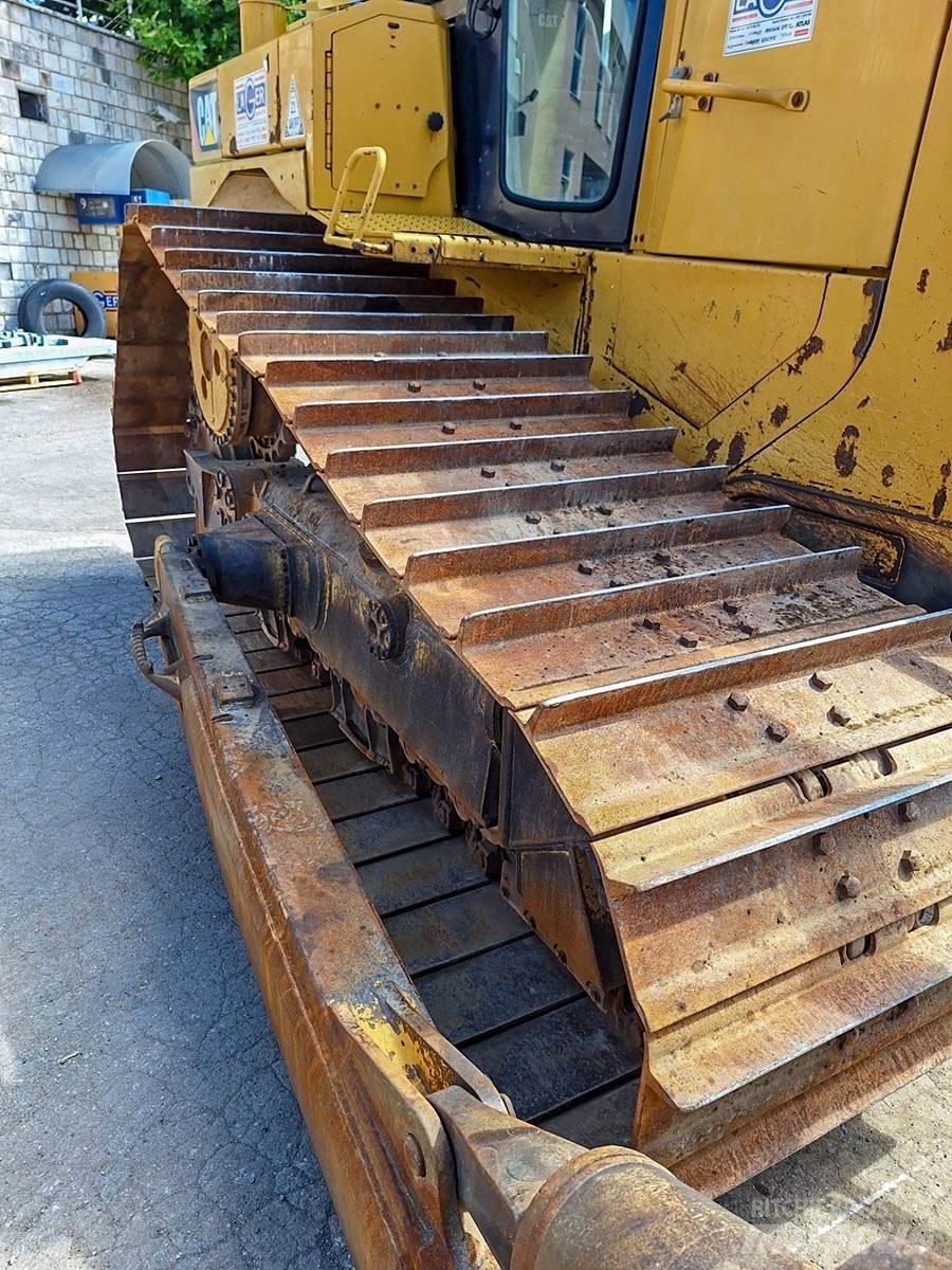 CAT D6T Crawler dozers