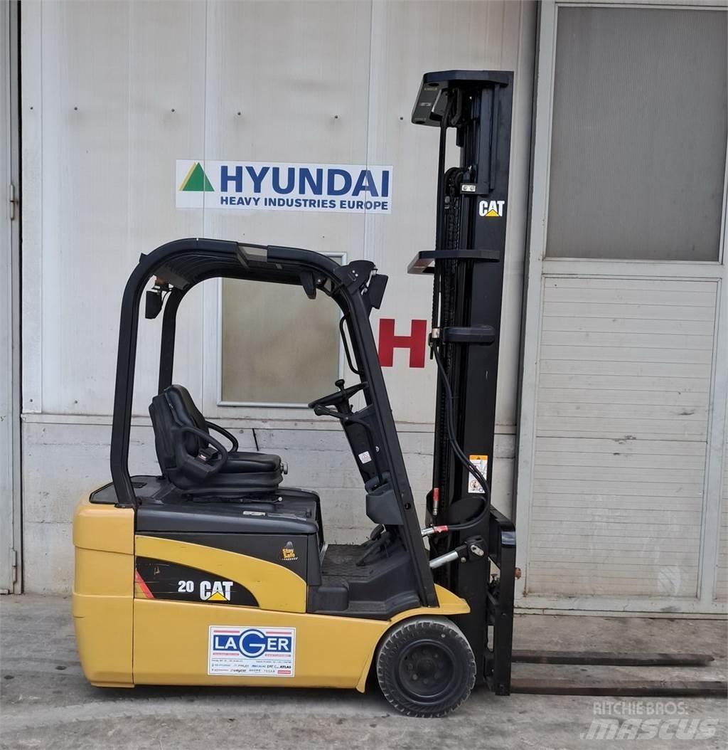CAT EP20NT Low lifter