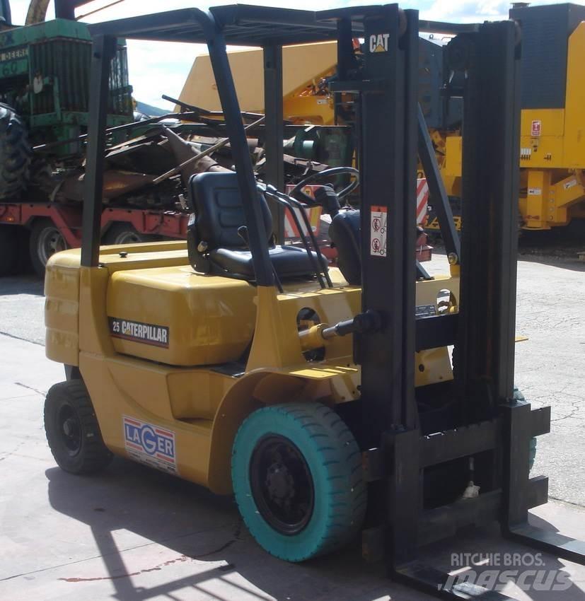 CAT GP25 LPG trucks