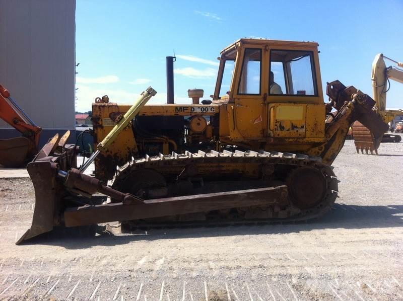 Hanomag D600 Crawler dozers