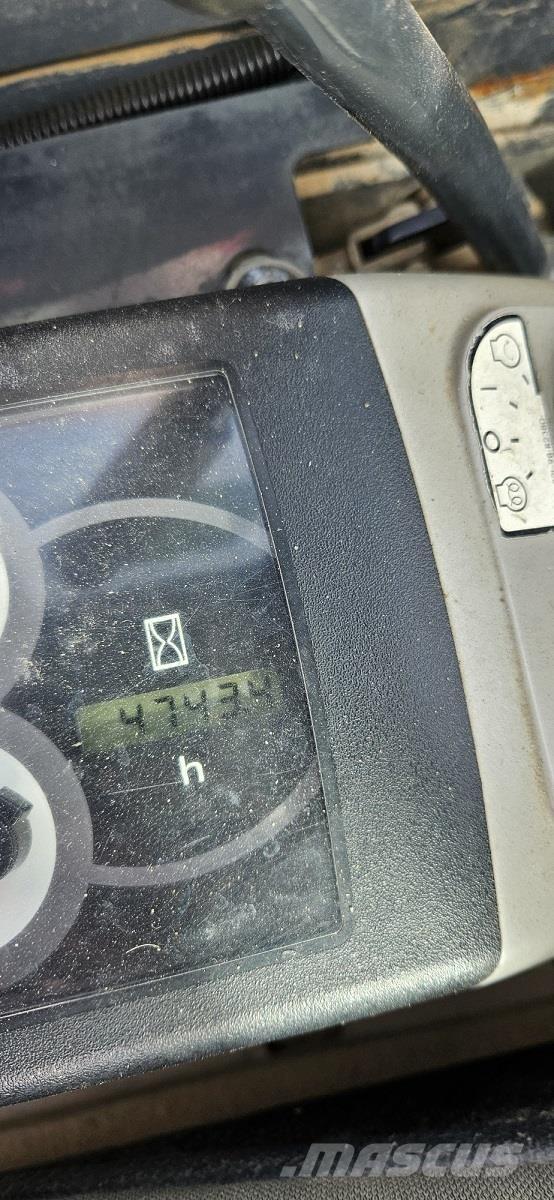 Komatsu PC26MR-3 Mini excavators < 7t (Mini diggers)