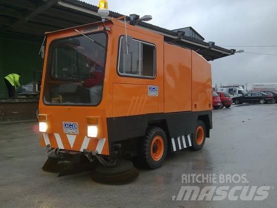 Mfh 2100D Sweeper trucks