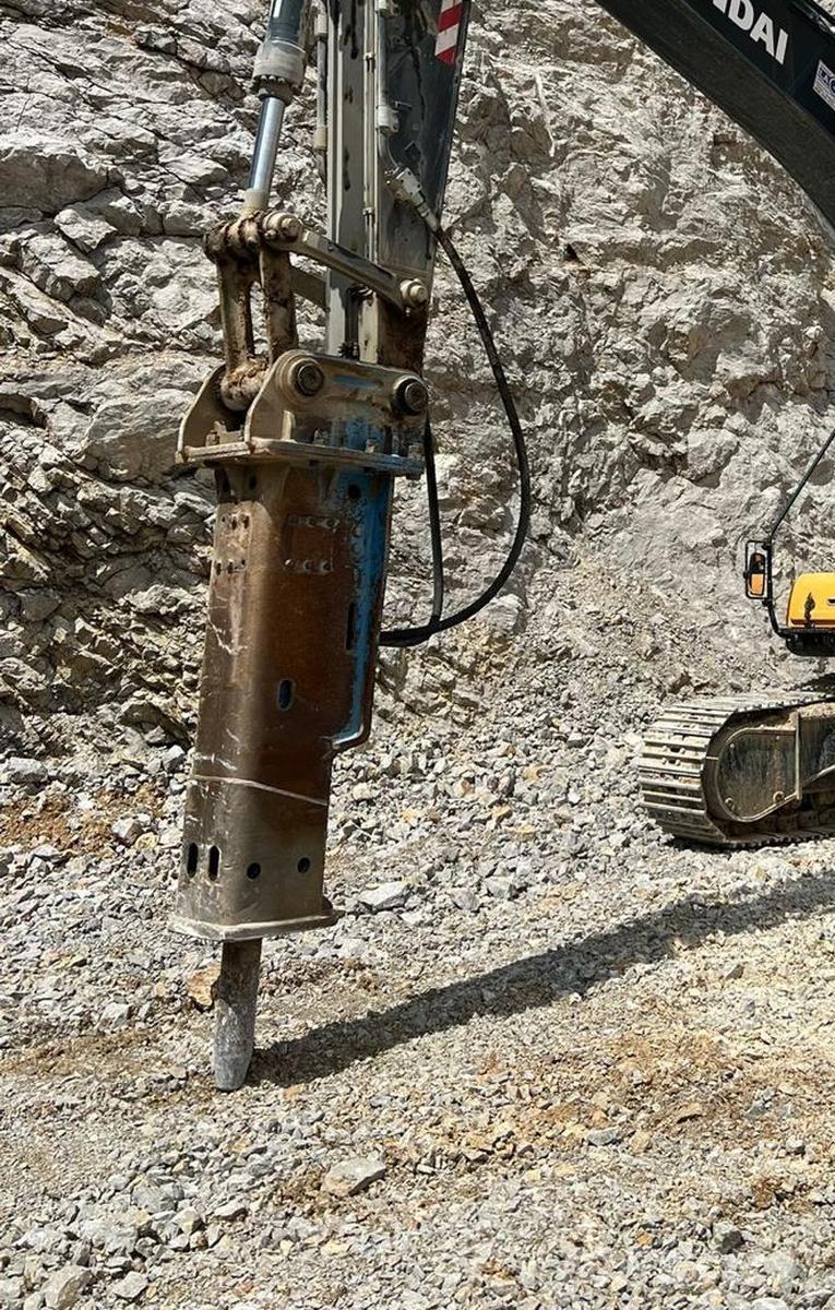 Titan SG2500S Hydraulic pile hammers