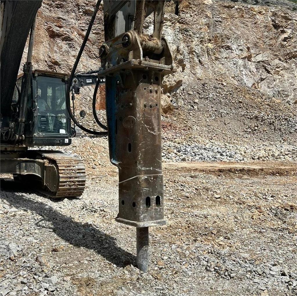 Titan SG2500S Hydraulic pile hammers