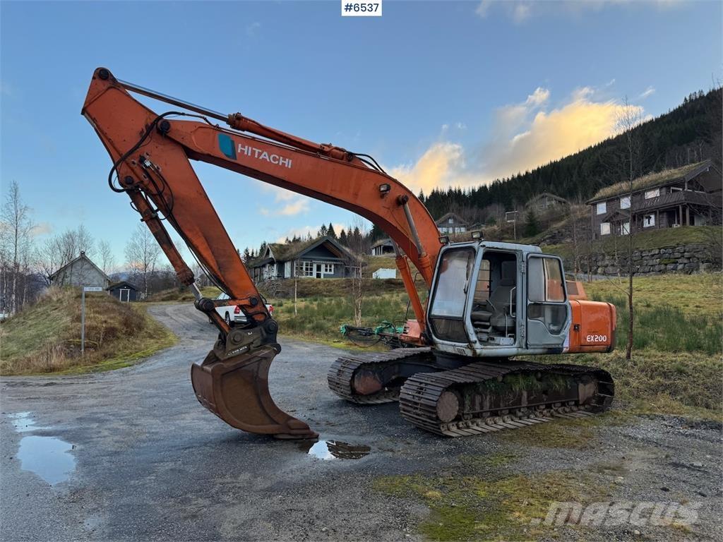 Hitachi EX 200-2. Crawler excavators