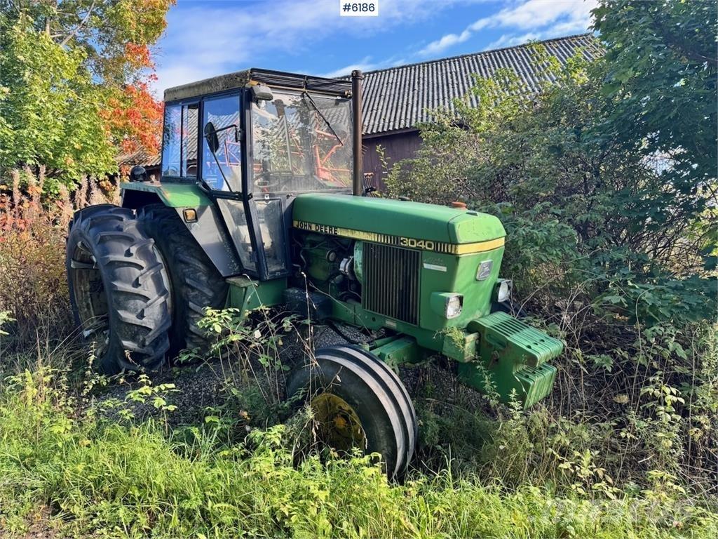 John Deere 3040 Tractors