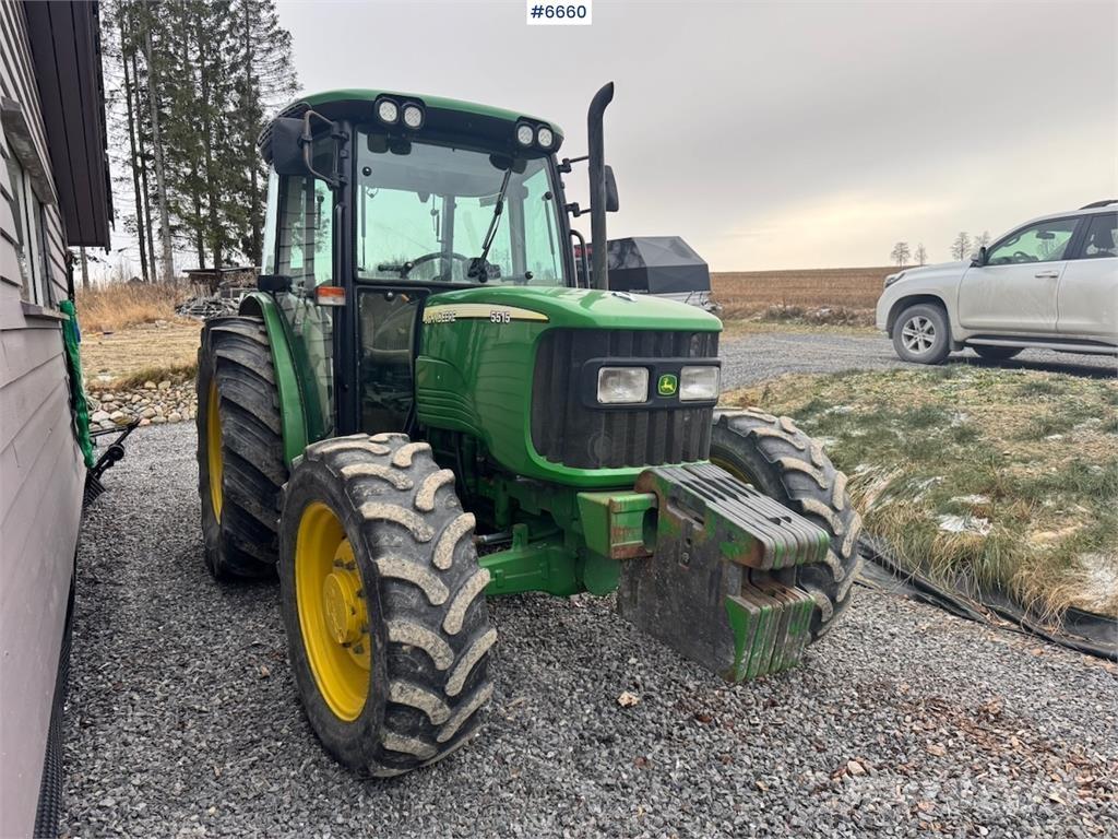 John Deere 5515 Tractors