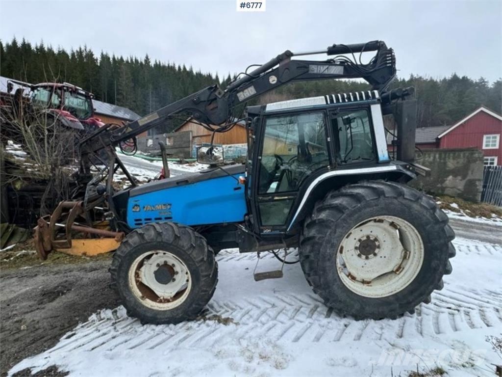 Valmet 8100 Tractors