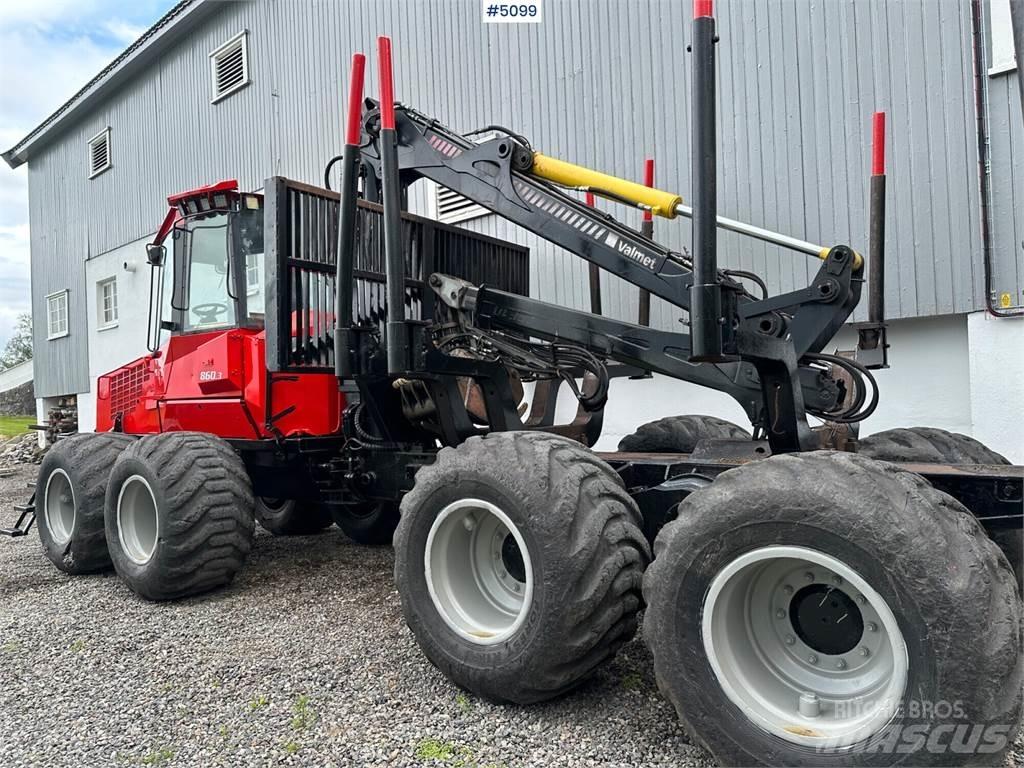 Valmet 860 lll Forwarder cranes