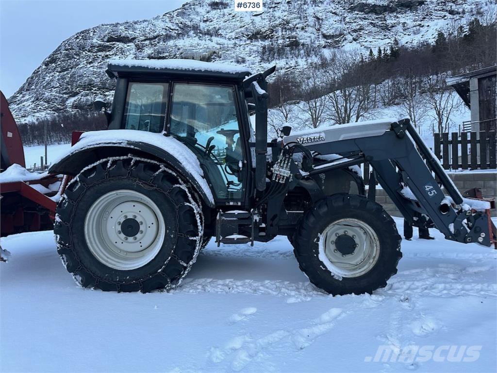 Valtra N92 Tractors