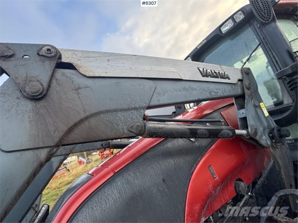 Valtra T190 Tractors