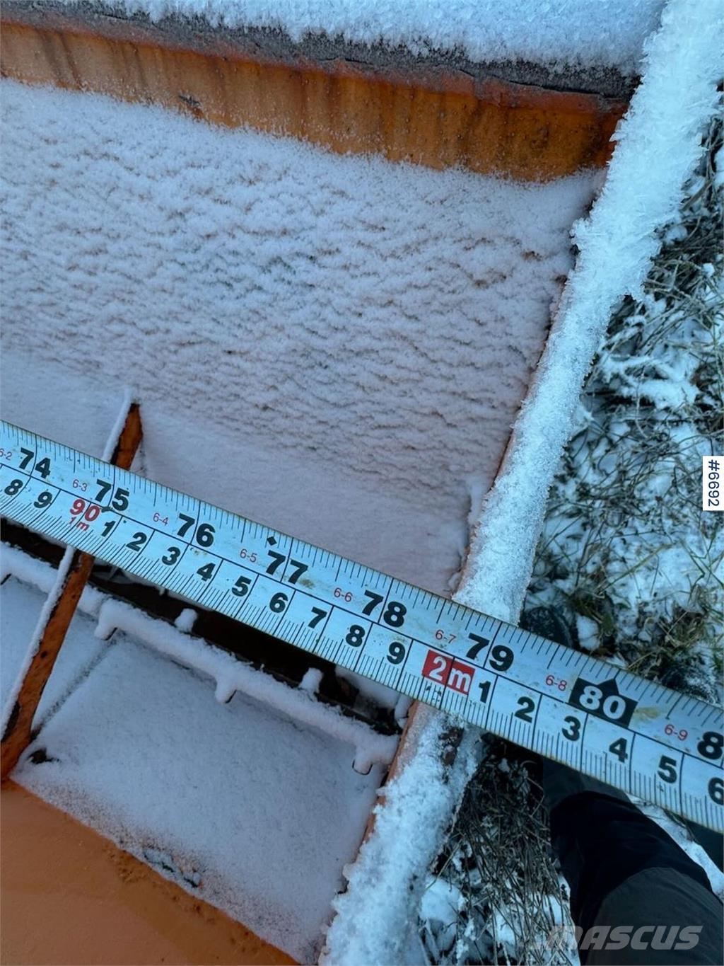  Westbjörn SL14 Snow blades and plows