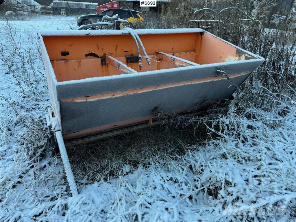  Westbjörn SL14 Snow blades and plows