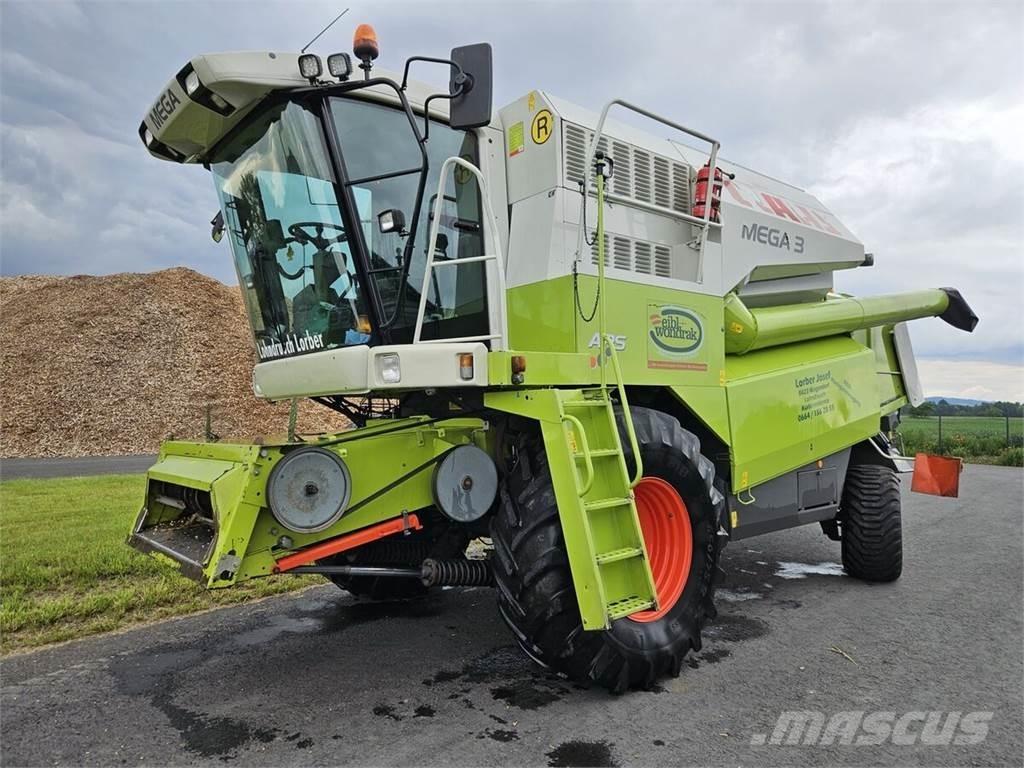 CLAAS Mega 370 Combine harvesters