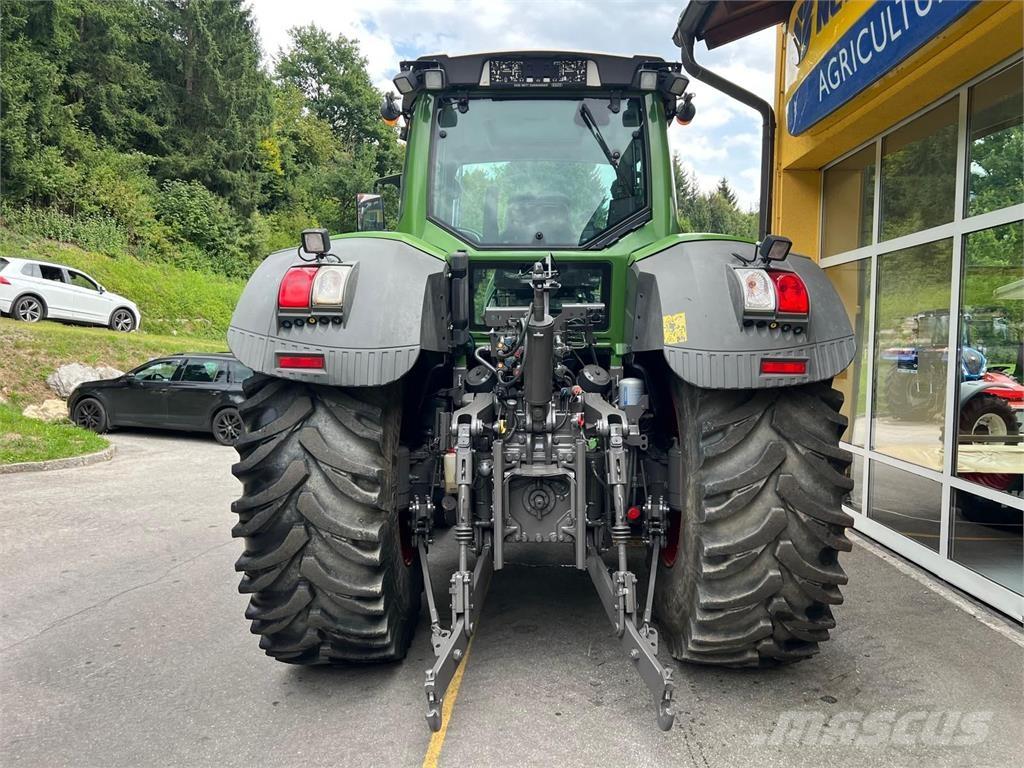 Fendt 930 Vario Tractors