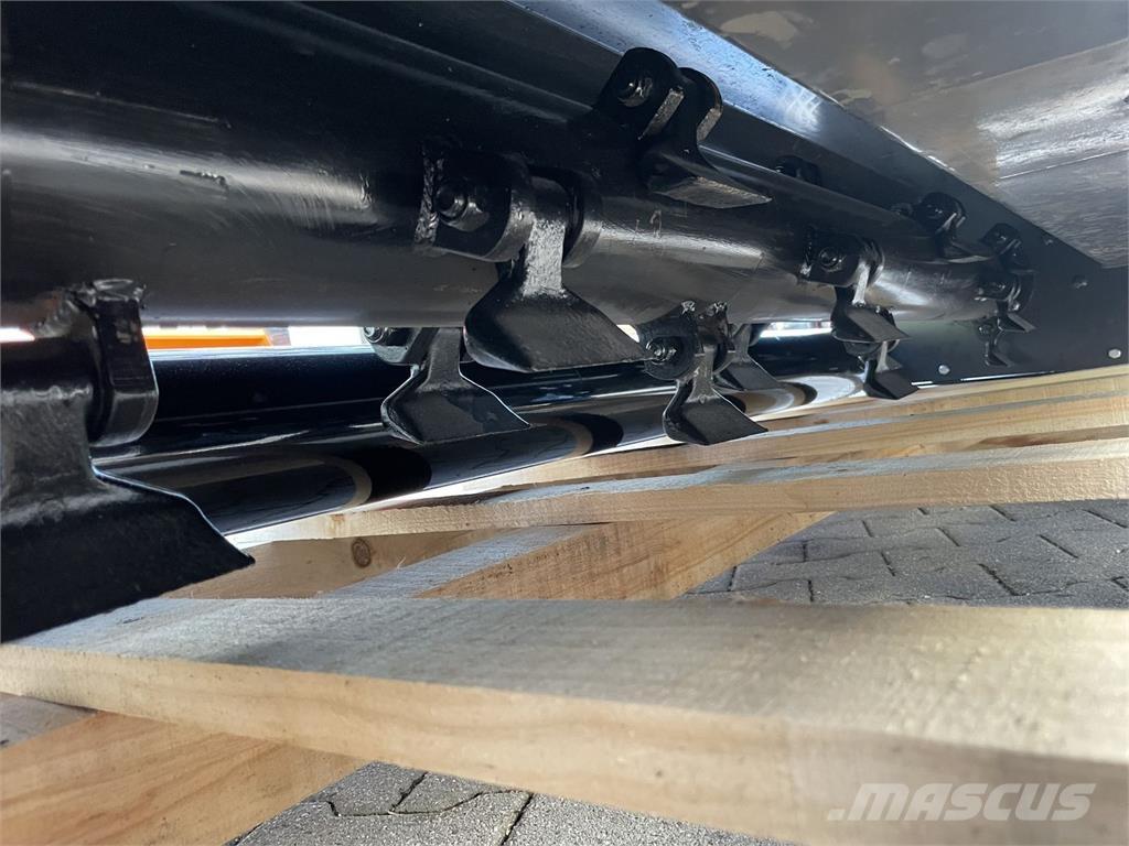 Fliegl  Pasture mowers and toppers