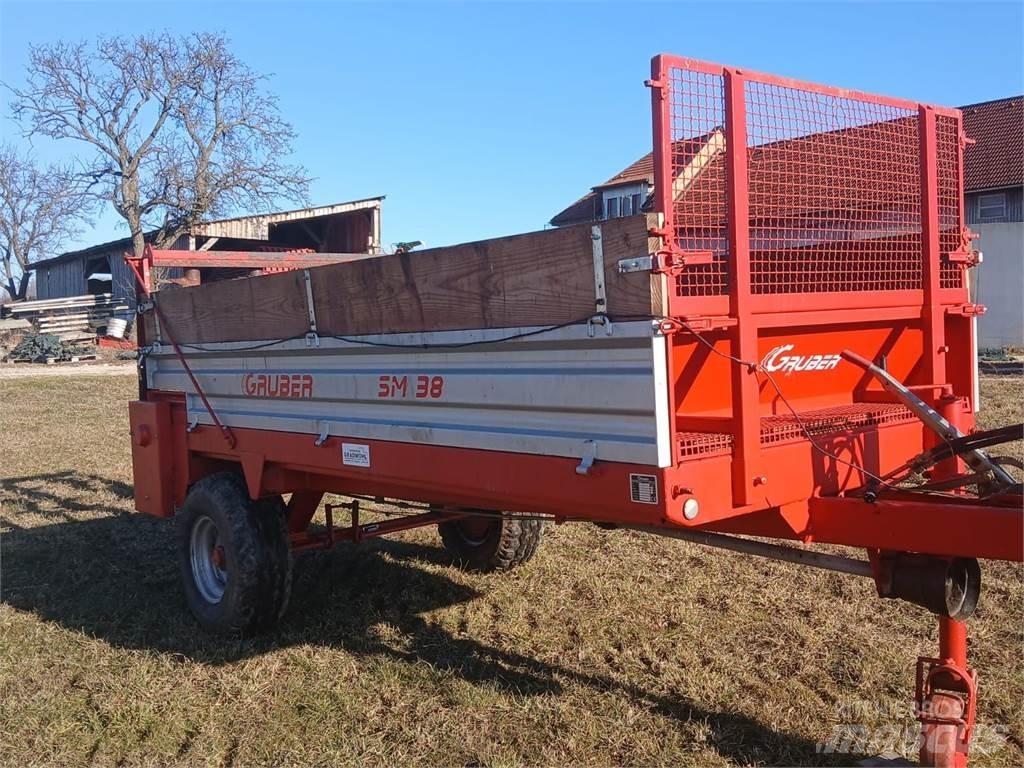Gruber SM 380 Manure spreaders