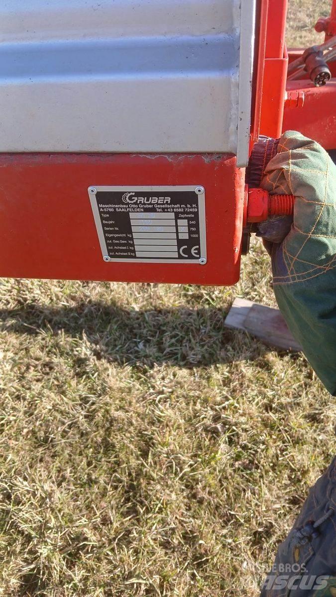 Gruber SM 380 Manure spreaders