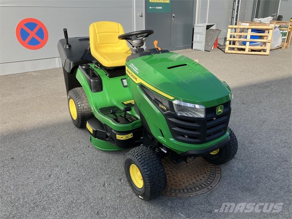 John Deere X 147R Groundcare - Others