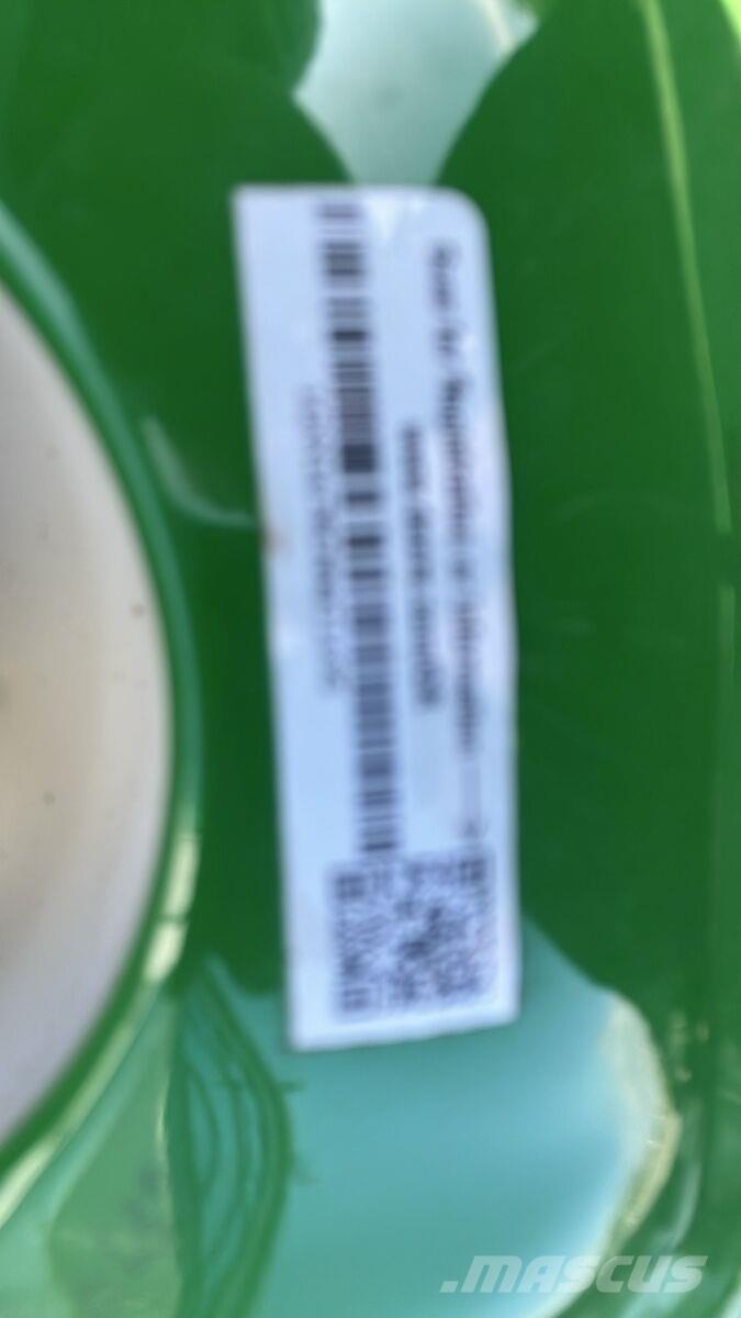 John Deere X167R Groundcare - Others