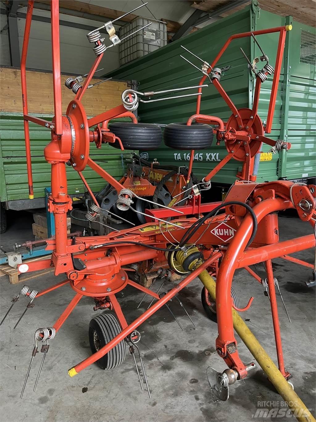 Kuhn GF 4201 MH Rakes and tedders