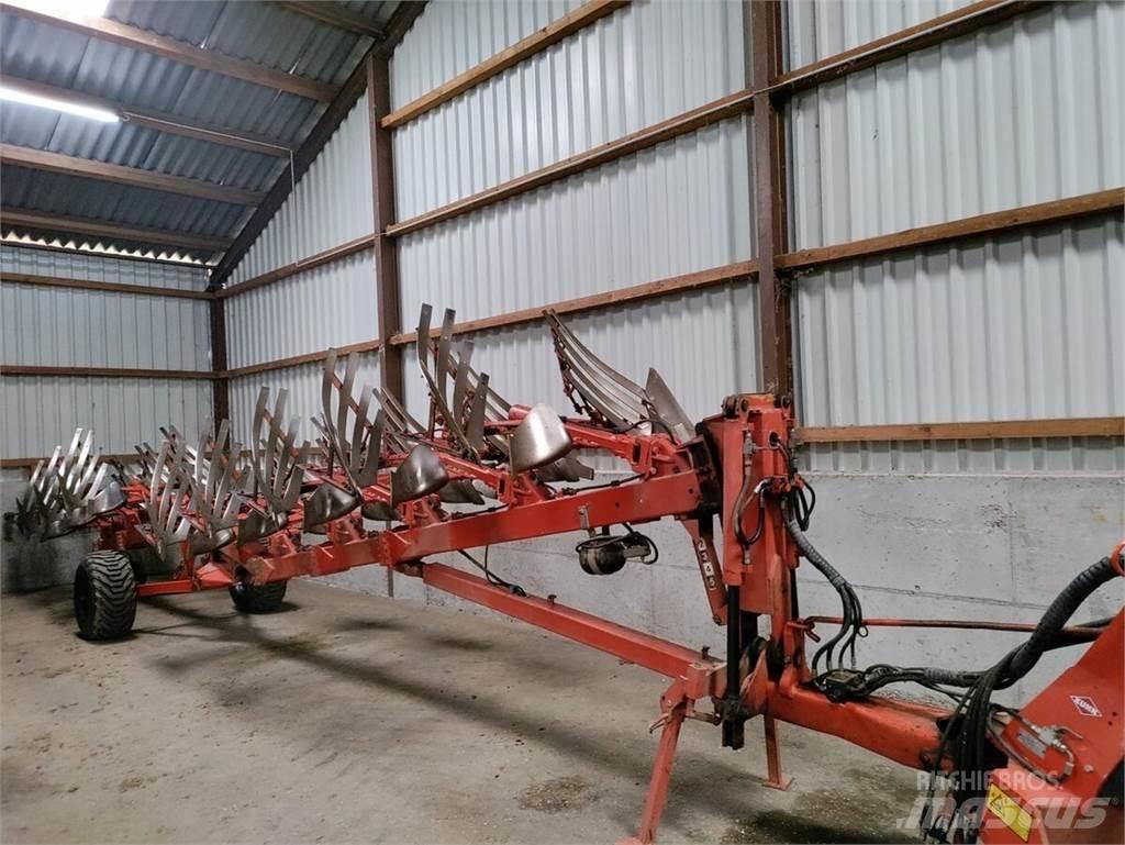 Kuhn Manager 8 NSH Conventional ploughs