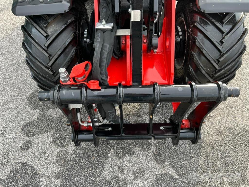 Manitou MLA2-25 Front loaders and diggers