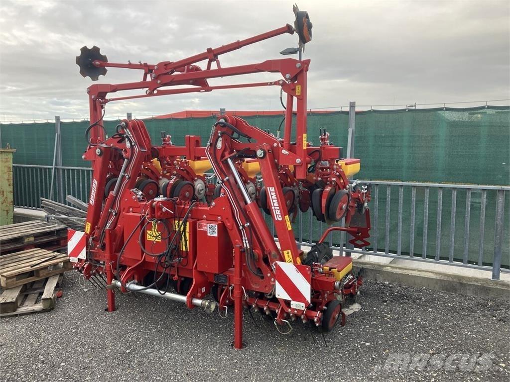  Matrix 1200 Planters
