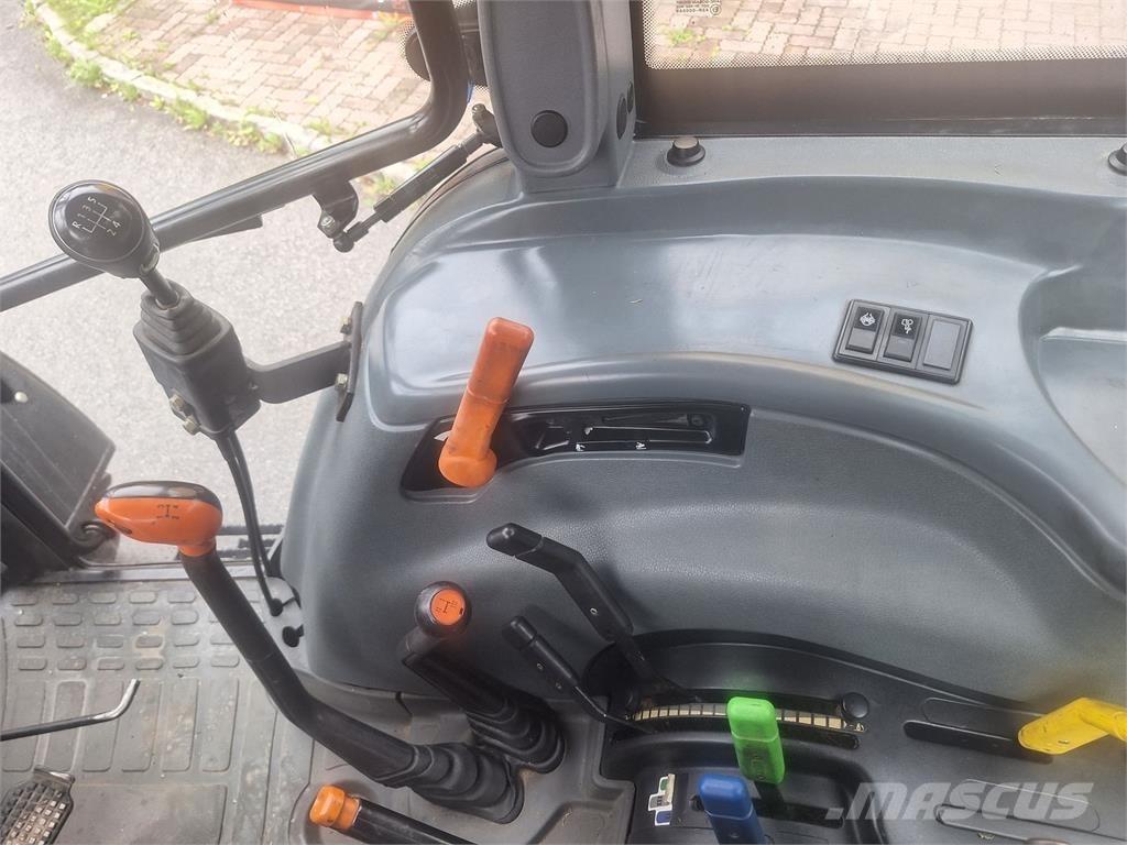 New Holland TL 70 Tractors