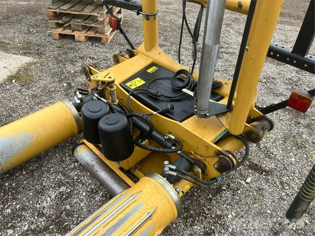 Tanco S100 Other forage harvesting equipment